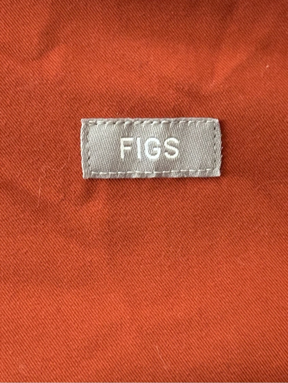 FIGS On-Shift Sydney Performance Scrub Jacket Auburn Size Small - Picture 8 of 13